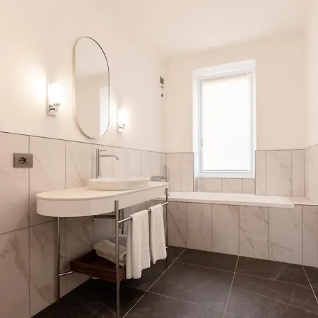 Be Mate Colosseo Apartman