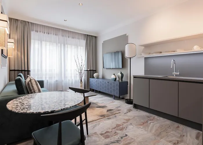 Be Mate Colosseo 罗马