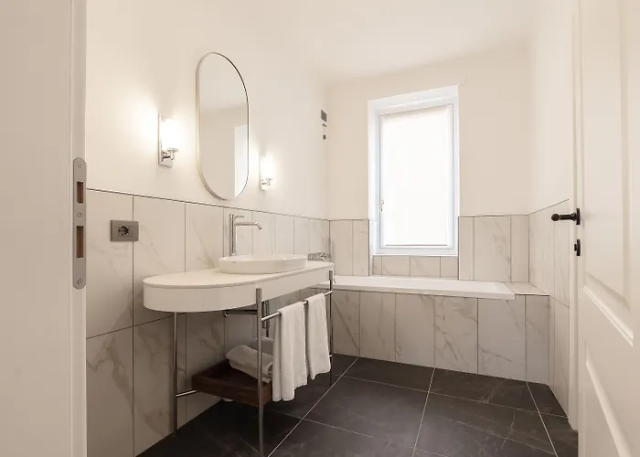 Be Mate Colosseo * 罗马